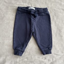 Egyszínű melegítőnadrág (62)