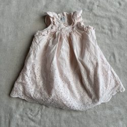 Gyönyörű hímzett ruha (68)