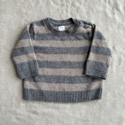 Puha kötött pulóver (68)