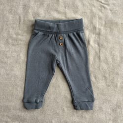 Magas derekú gombos leggings (62)
