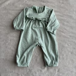 Pöttyös kezeslábas (56)