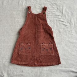 Cica zsebes kord ruha (86)