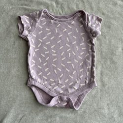 Mintás body (68)