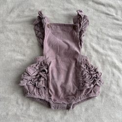 Fodros mikrokord pántos body (68)