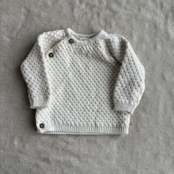 Kötött átlapolt pulóver (56)