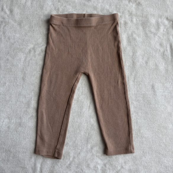 Egyszínű bordázott leggings (86)