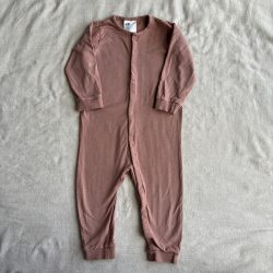 Egyszínű rugdalózó (80)