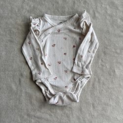 Virágos áttört átlapolt body (62)