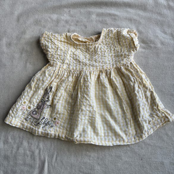 Nyuszis krepp ruha (80)