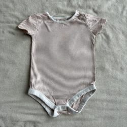 Csíkos body (86)