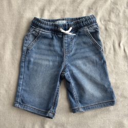 Megkötős farmer rövidnadrág (104)