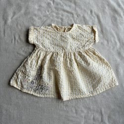 Nyúl Péteres kockás ruha (74)