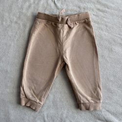 Egyszínű melegítőnadrág (74)