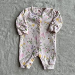Gyönyörű virágos mini rugdalózó (50)