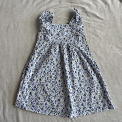 Apró virágmintás vékony ruha (110)