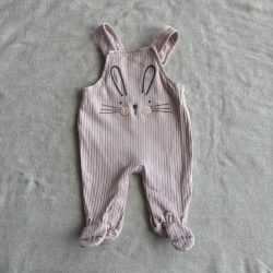 Nyuszis lábfejes romper (56)