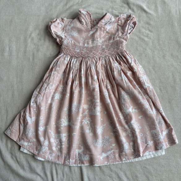 Álomszép erdei mintás ruha hátul megkötővel (104)