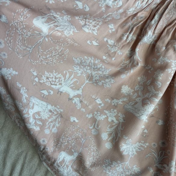 Álomszép erdei mintás ruha hátul megkötővel (104)