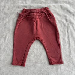 Egyszínű melegítőnadrág (62)