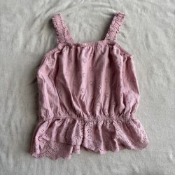Gyönyörű áttört nyári felső (146)