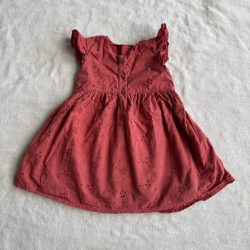 Gyönyörű áttört ruha (92)
