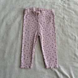 Pöttyös bordázott leggings (74)