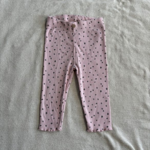 Pöttyös bordázott leggings (74)