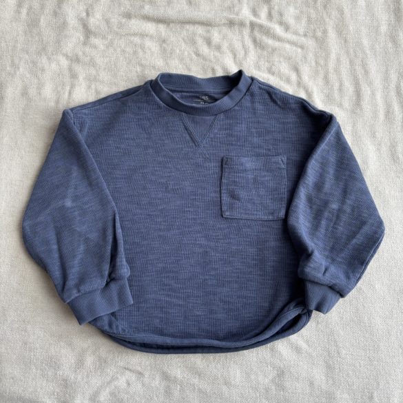 Vastagabb anyagú zsebes felső (110)