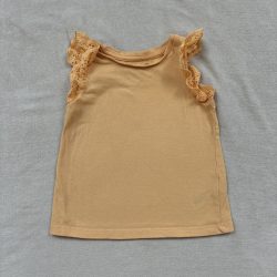 Csipkés vállú atléta (98)