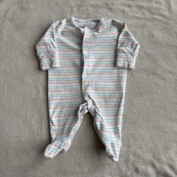 Színes csíkos rugdalózó (50/56)