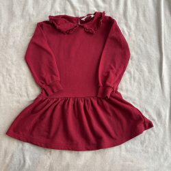 Piros pulcsiruha (122/128)