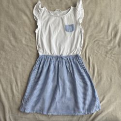 Kombinált anyagú nyári ruha (134/140)