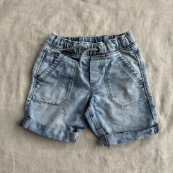 Megkötős farmer rövidnadrág (110)