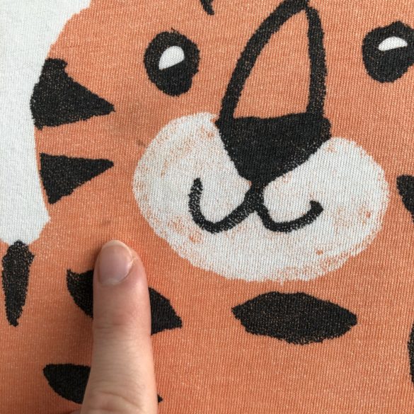 Tigris mintás póló (74)